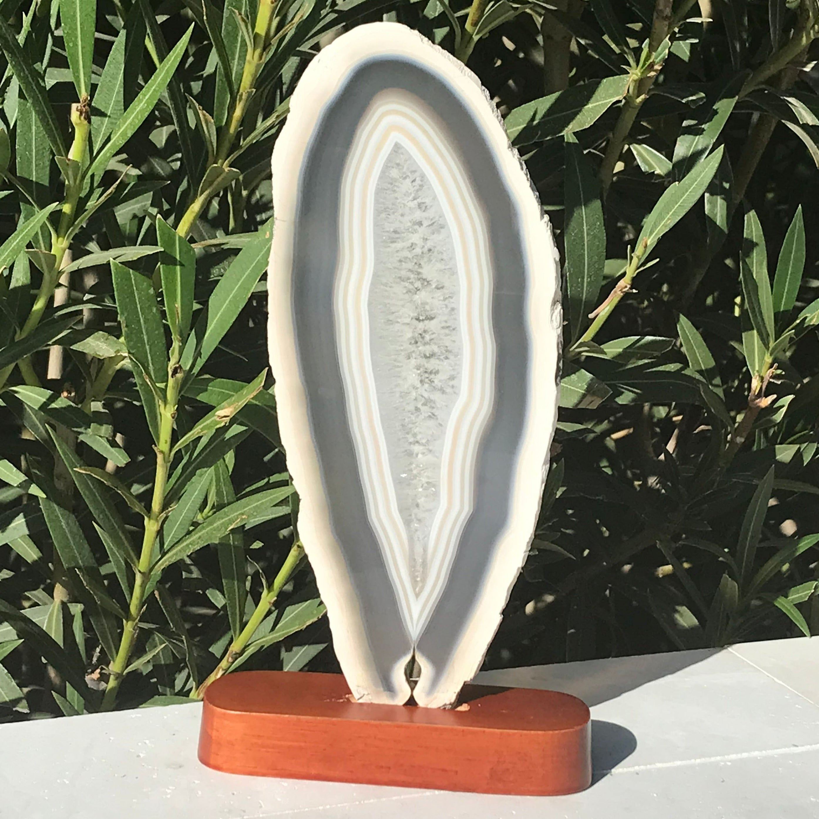 Quartz Surrounded by Banded Agate Slice