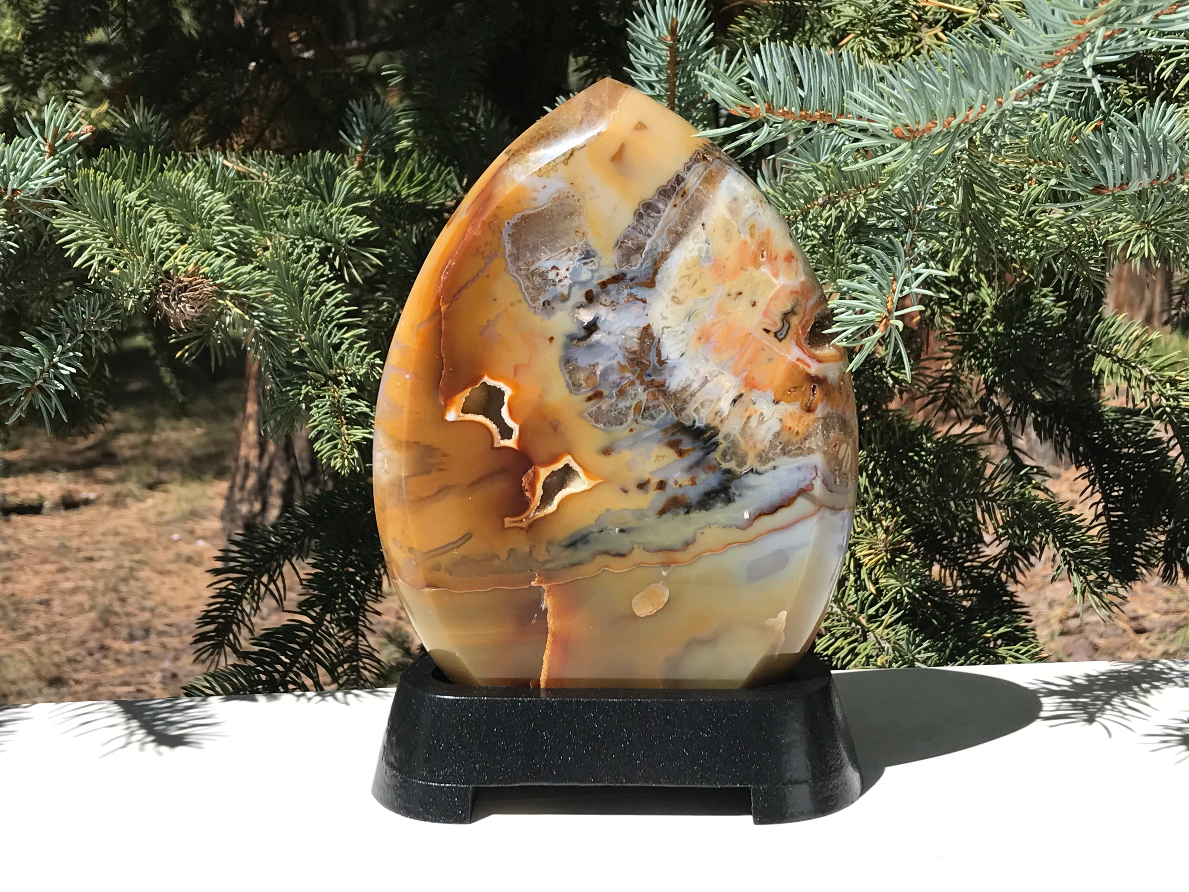 Detailed Flame Shaped Agate
