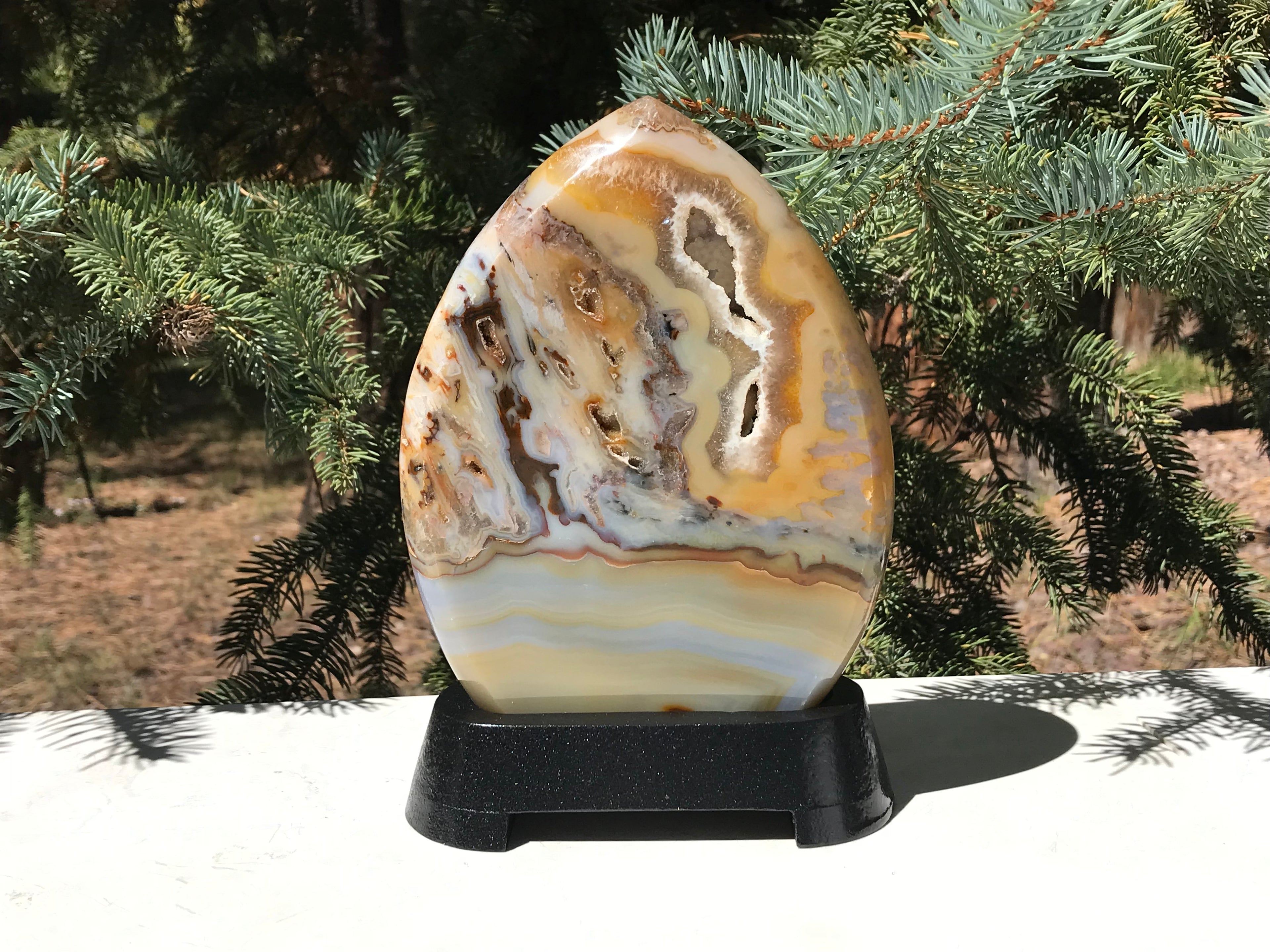Detailed Flame Shaped Agate