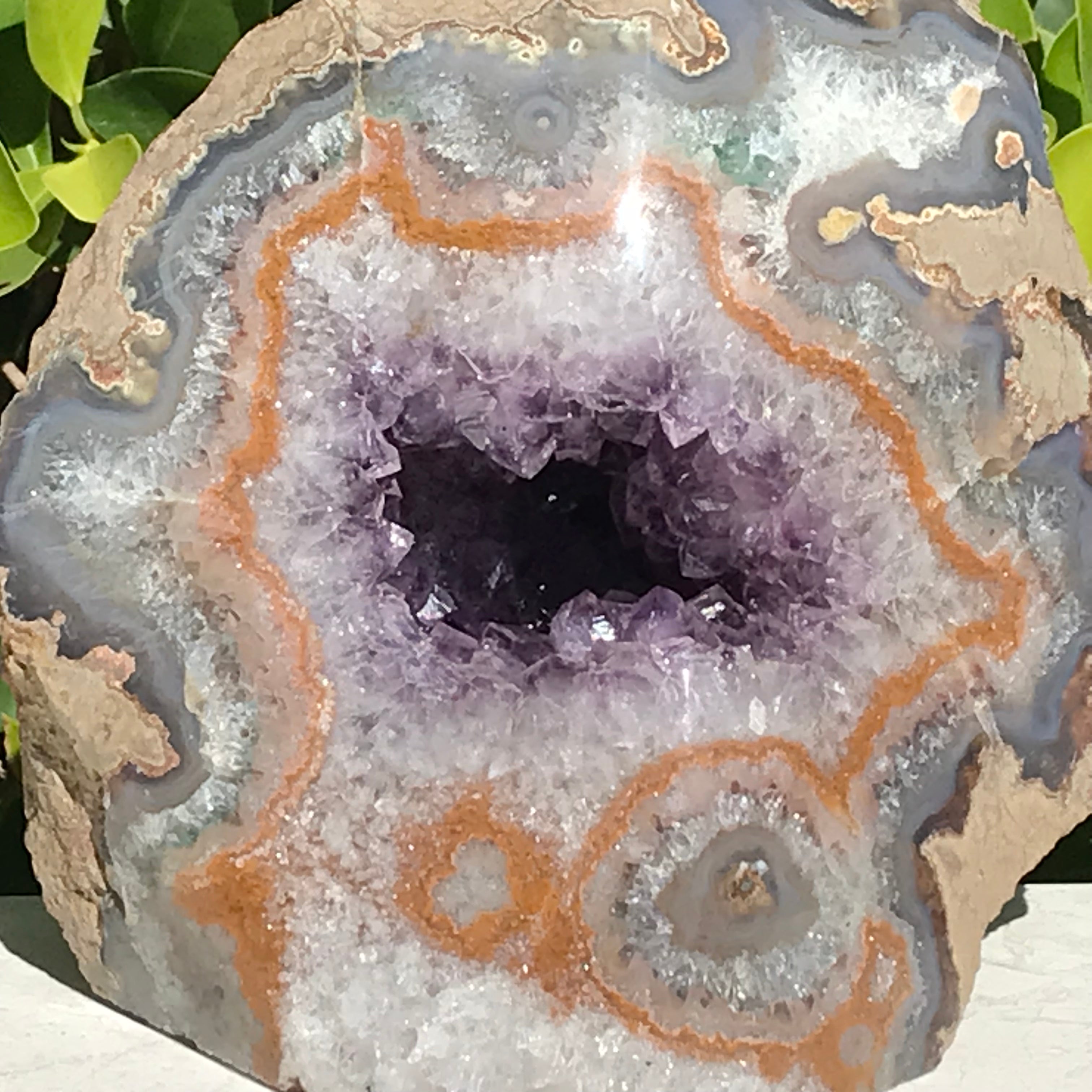Scalloped Agate with Amethyst Geode
