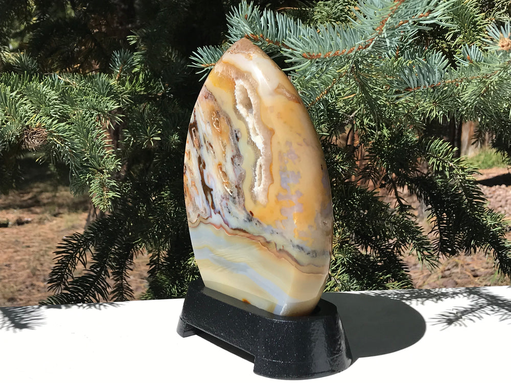 Detailed Flame Shaped Agate