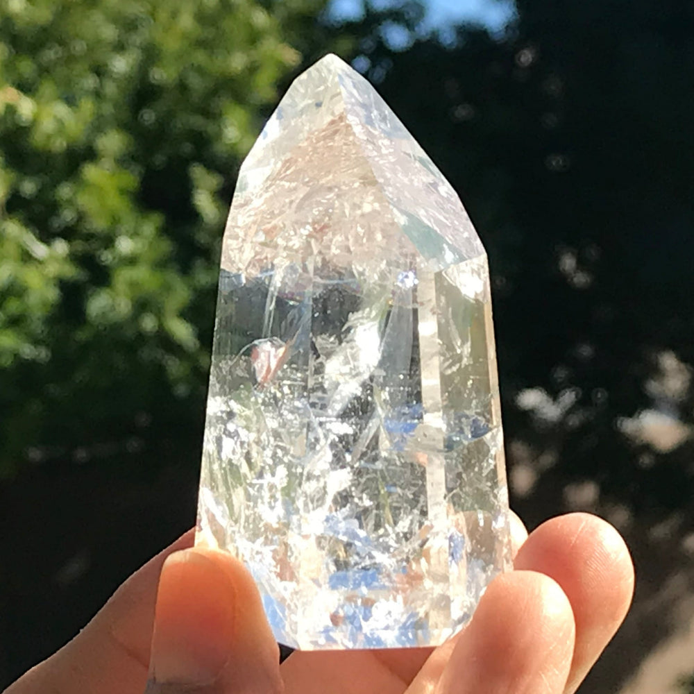 Compact Crystal Point