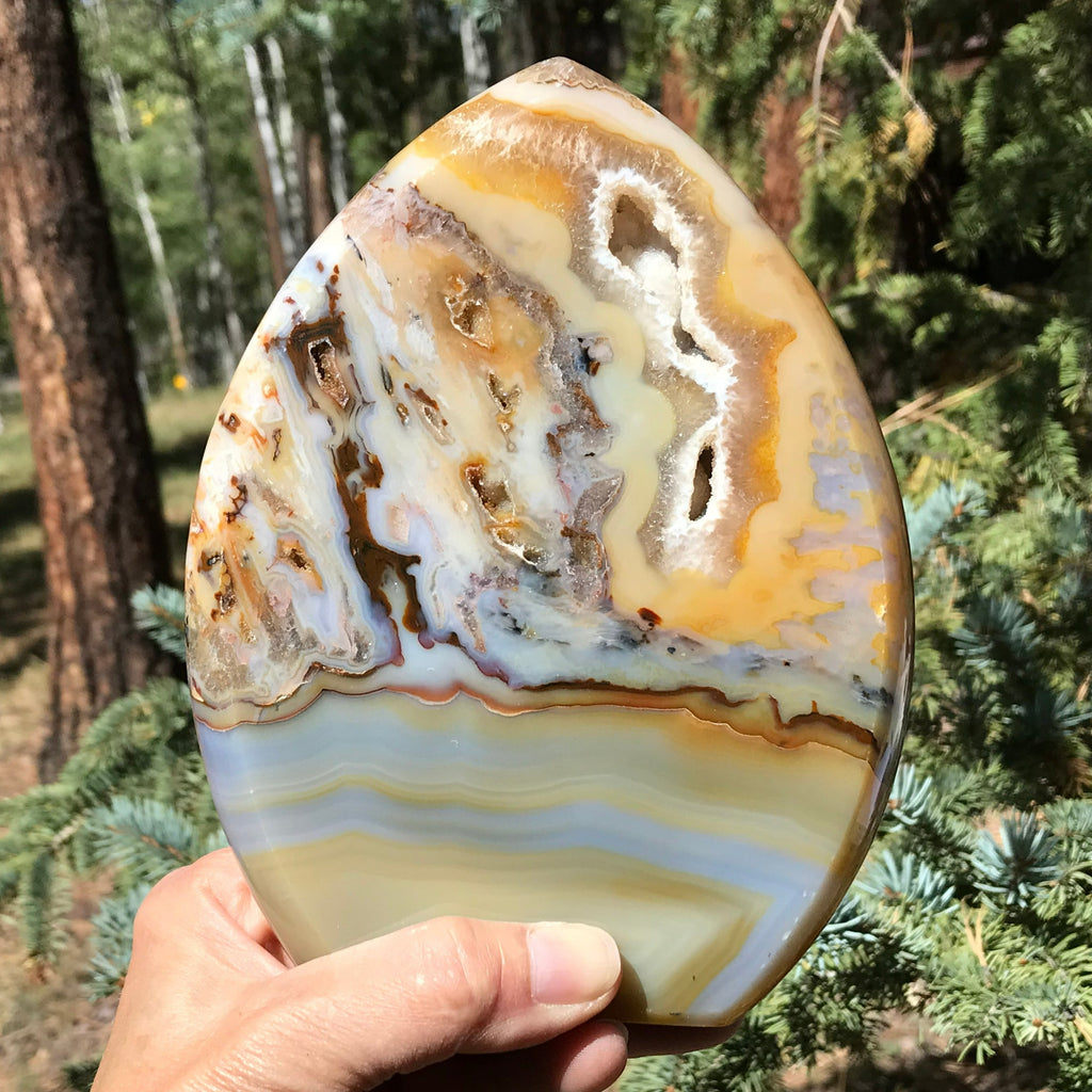 Detailed Flame Shaped Agate