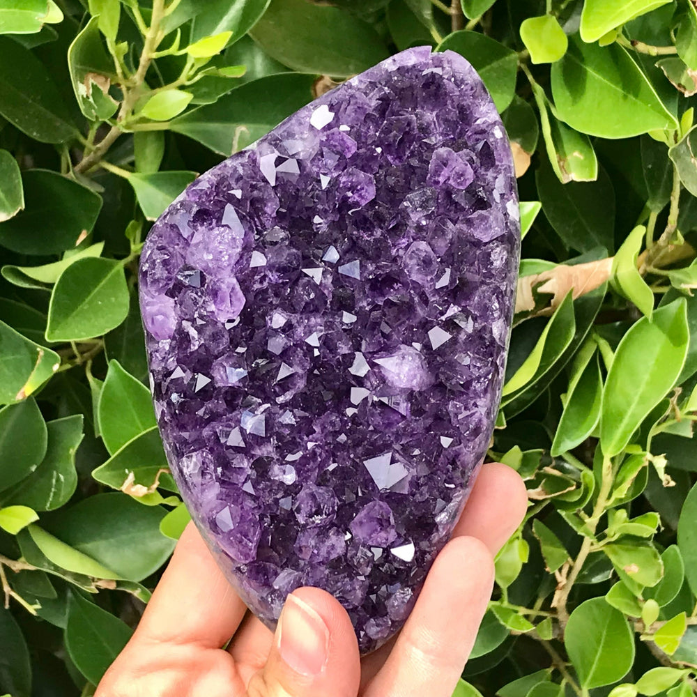 Brilliant Crystal Faced Amethyst Plate