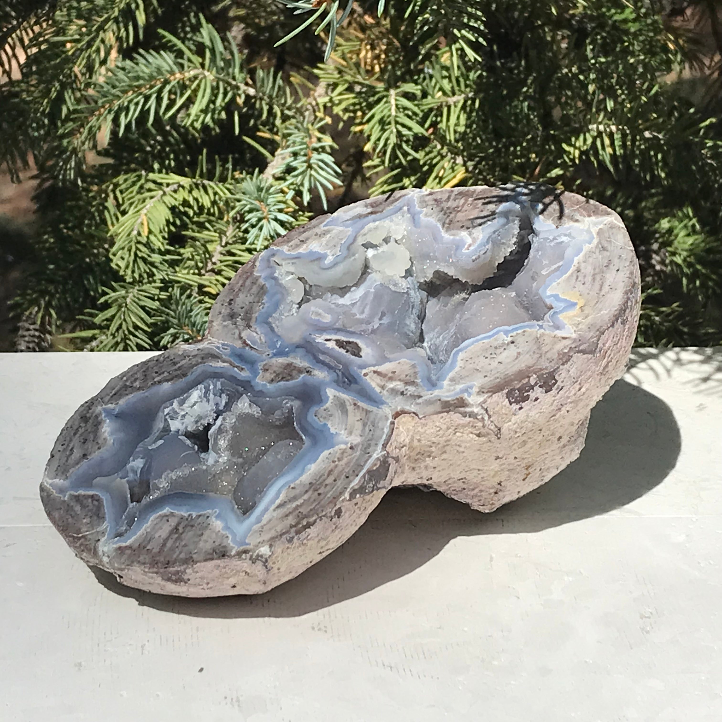 Double Chamber Dugway Geode
