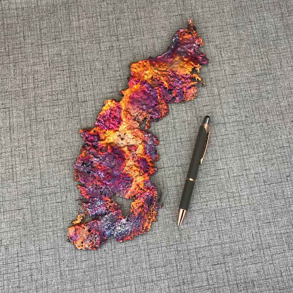 Vibrantly Hued Rainbow Copper Splash Design