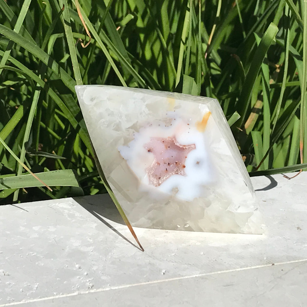 Great Sparkle and Pastel Shades Agate Diamond