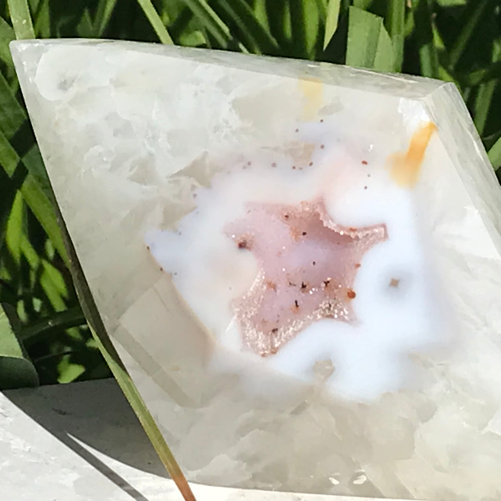 Great Sparkle and Pastel Shades Agate Diamond