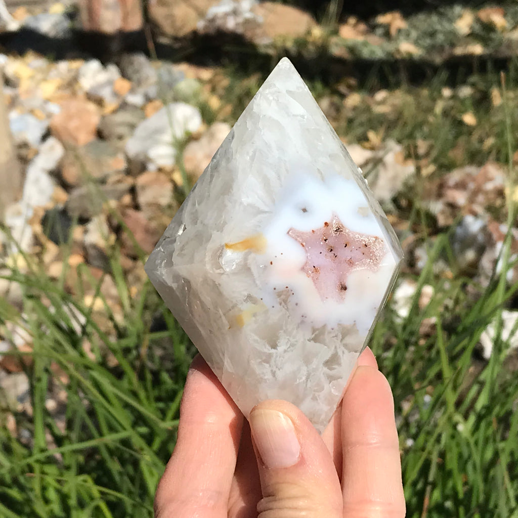 Great Sparkle and Pastel Shades Agate Diamond