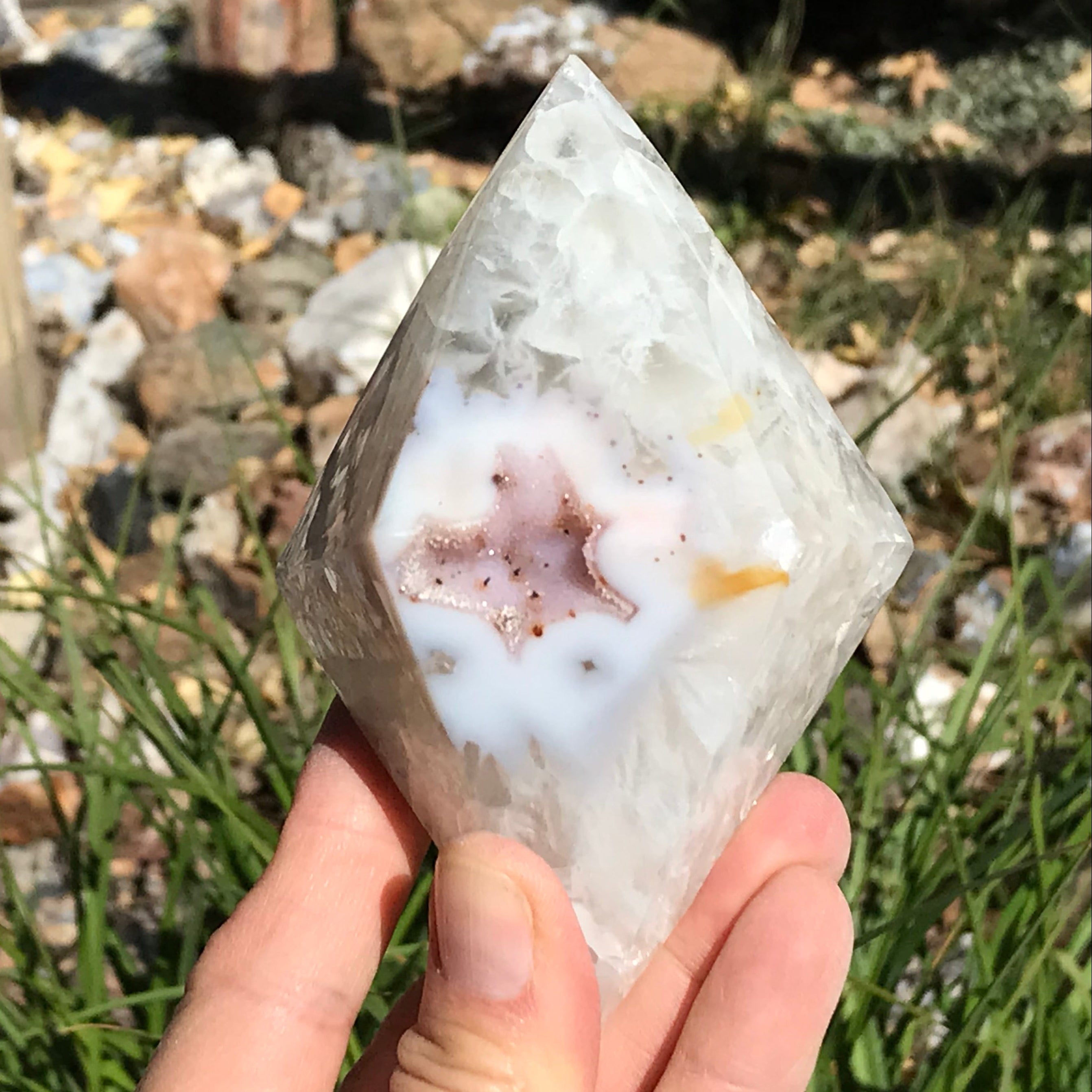 Great Sparkle and Pastel Shades Agate Diamond