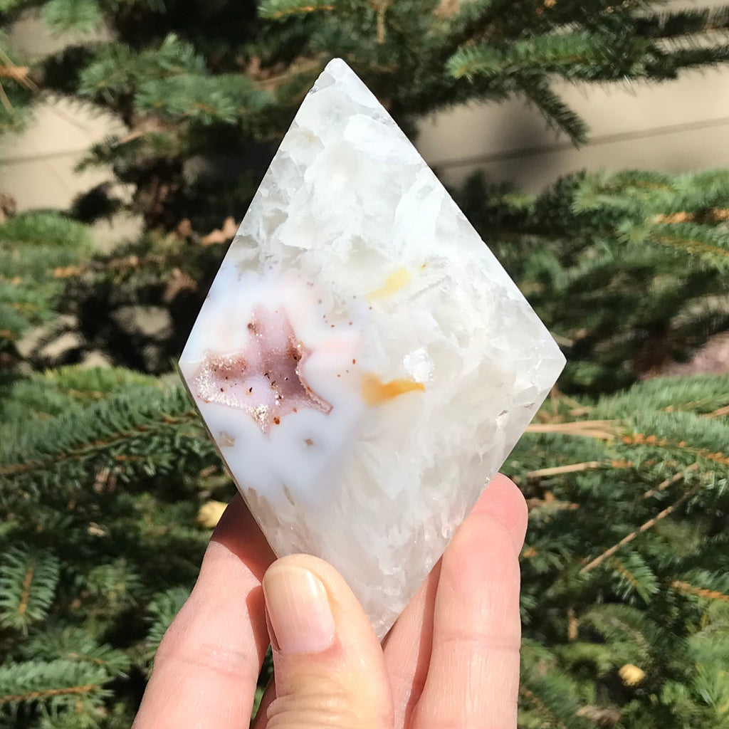 Great Sparkle and Pastel Shades Agate Diamond