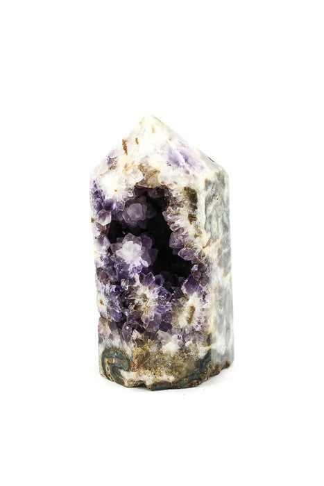 Uruguayan amethyst obelisk