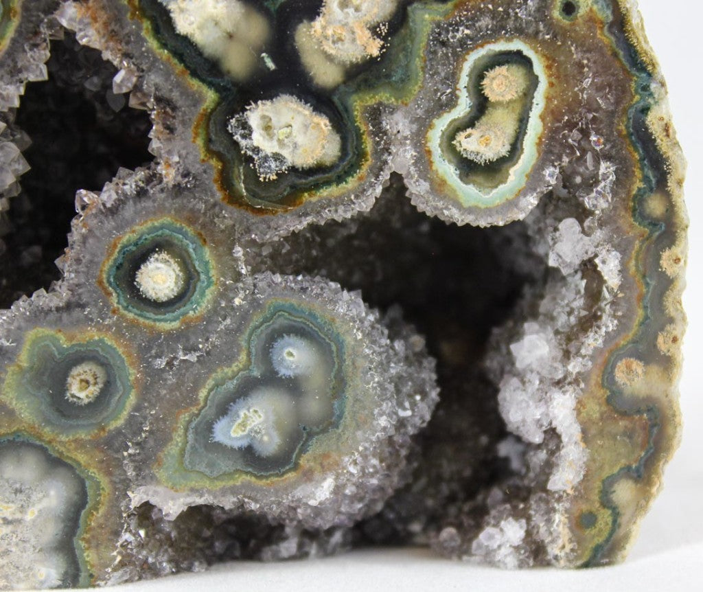 Amethyst/Quartz on Agate
