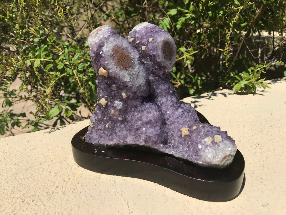 Eyes of Agate and Calcites on Amethyst Cluster