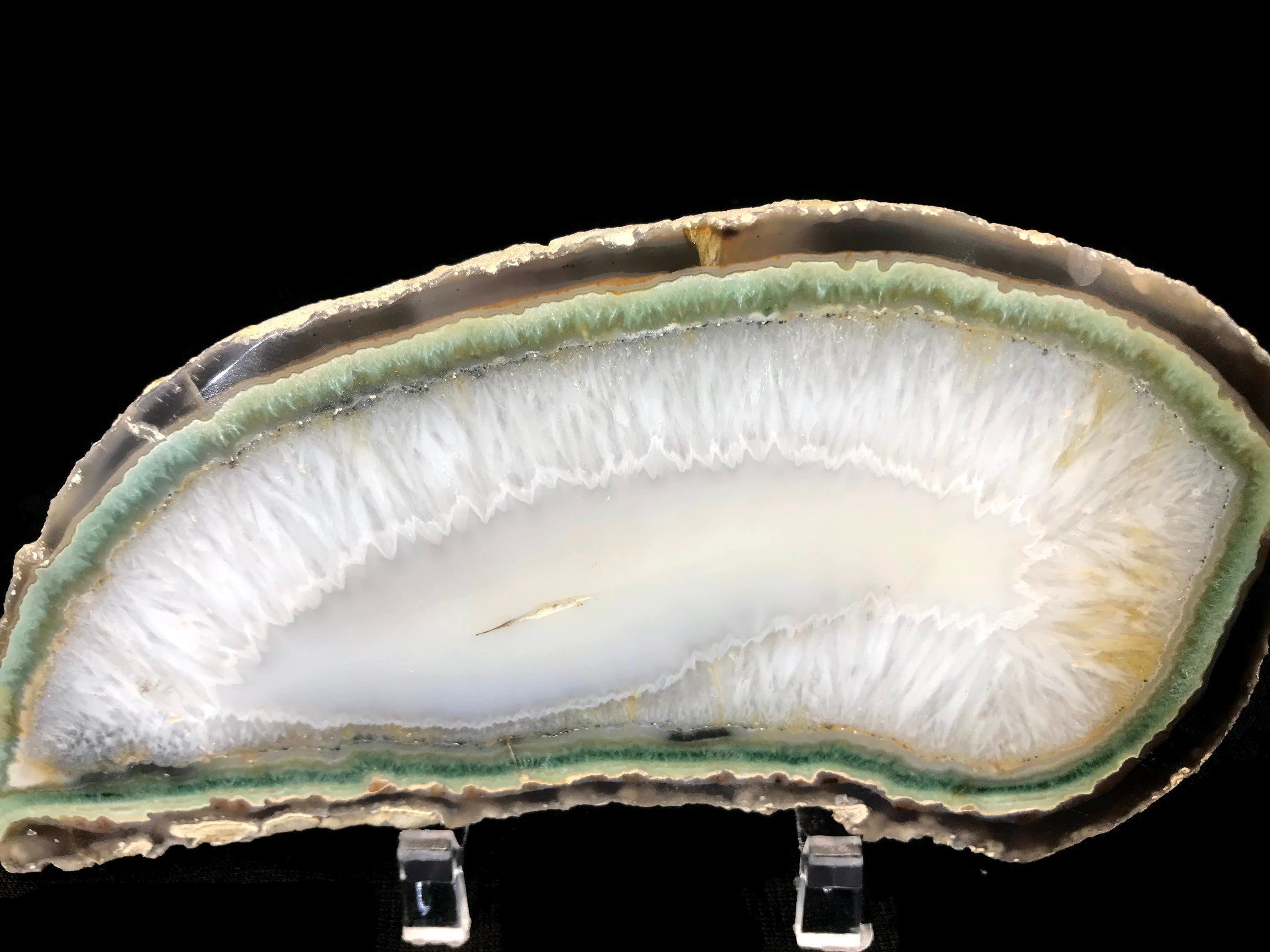 Green Rimmed Quartz and Agate Slice