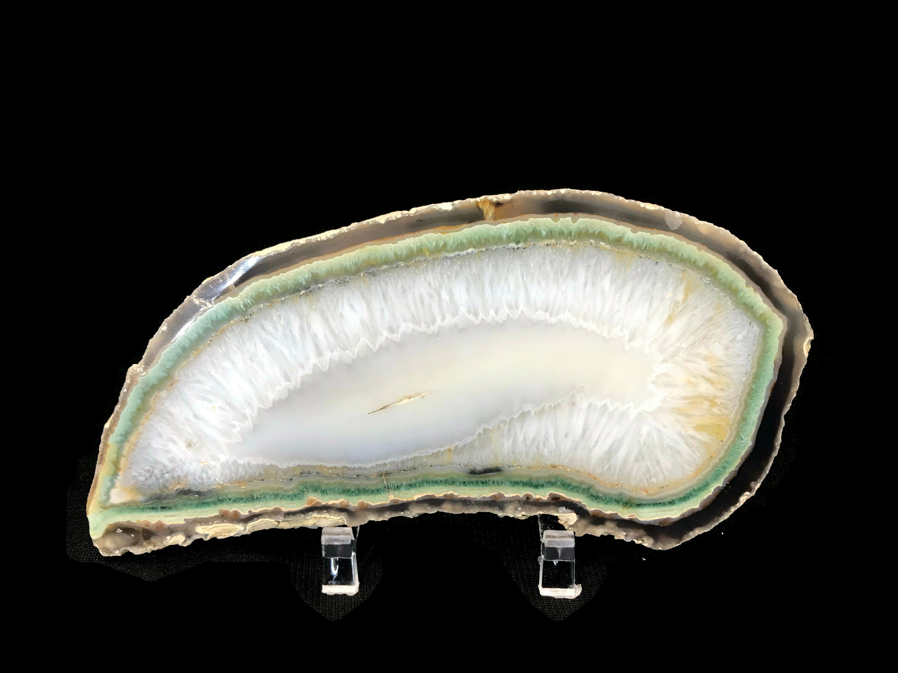 Green Rimmed Quartz and Agate Slice